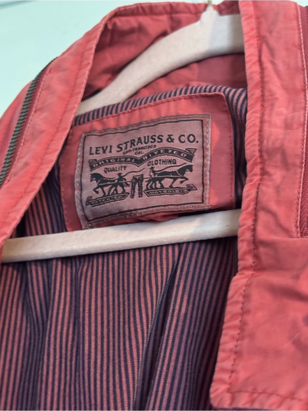Levi's Coral Red Zip-Front Anorak Jacket Brand New with Tags, Size 3X - Picture 3 of 5